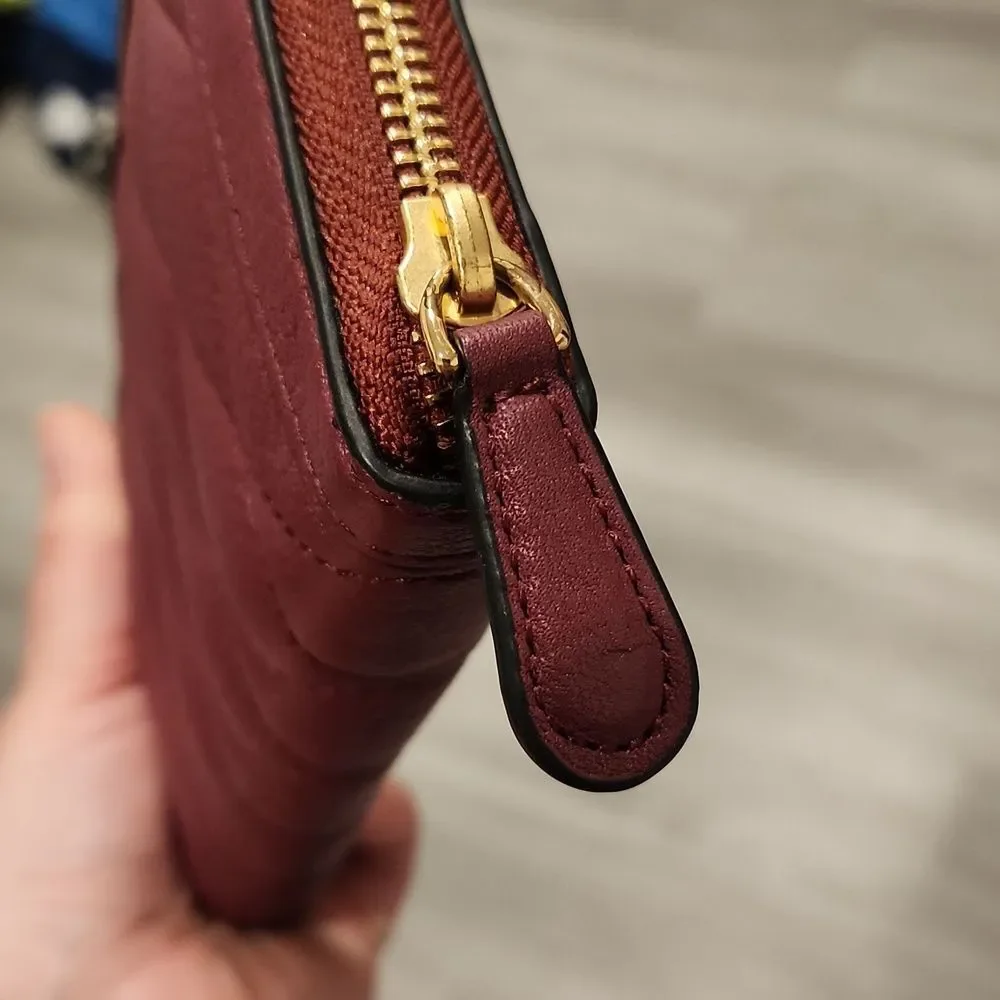 Vera Bradley Wallet Quilted Zip-Around Wallet in Burgundy